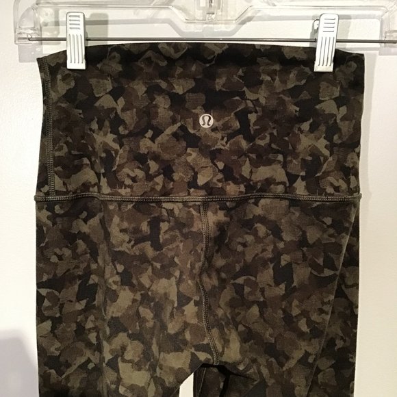 Lululemon Wunder Under Mystic Jungle Leggings Size XS - Picture 4 of 10